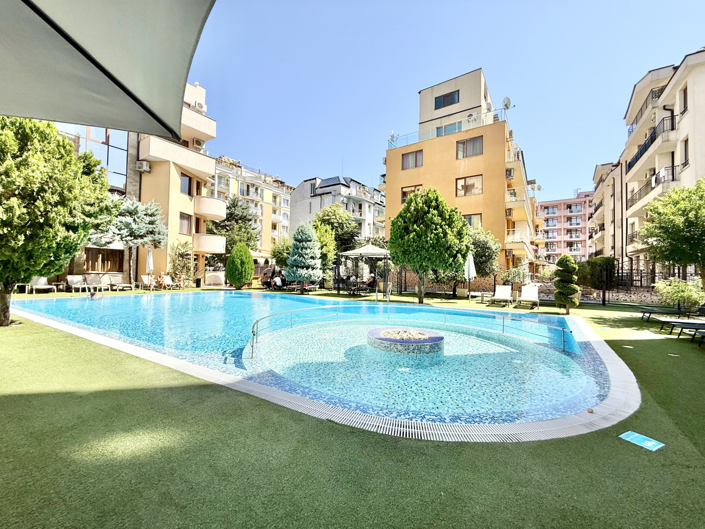 Emerald Paradise Апарт-отель