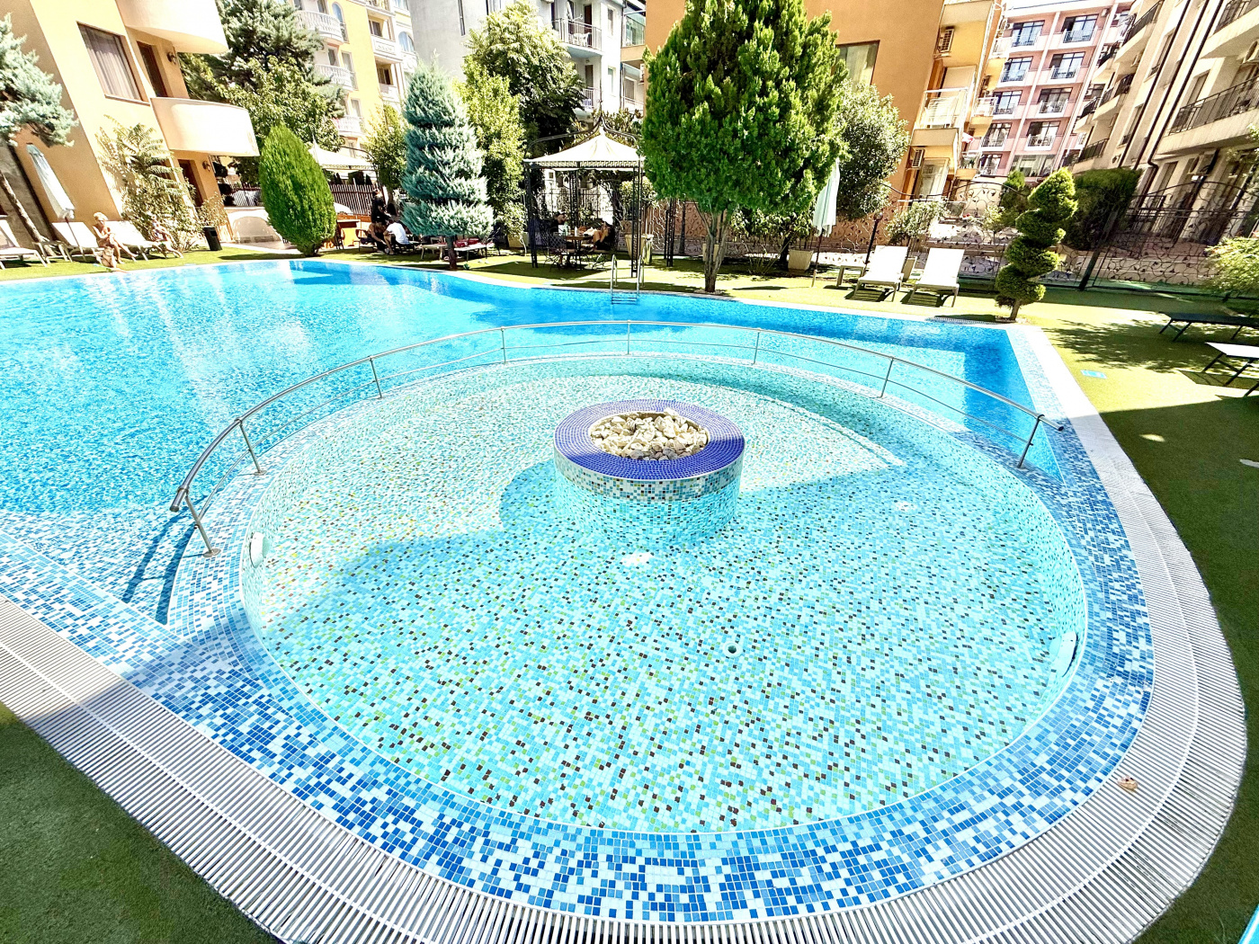 Emerald Paradise Апарт-отель